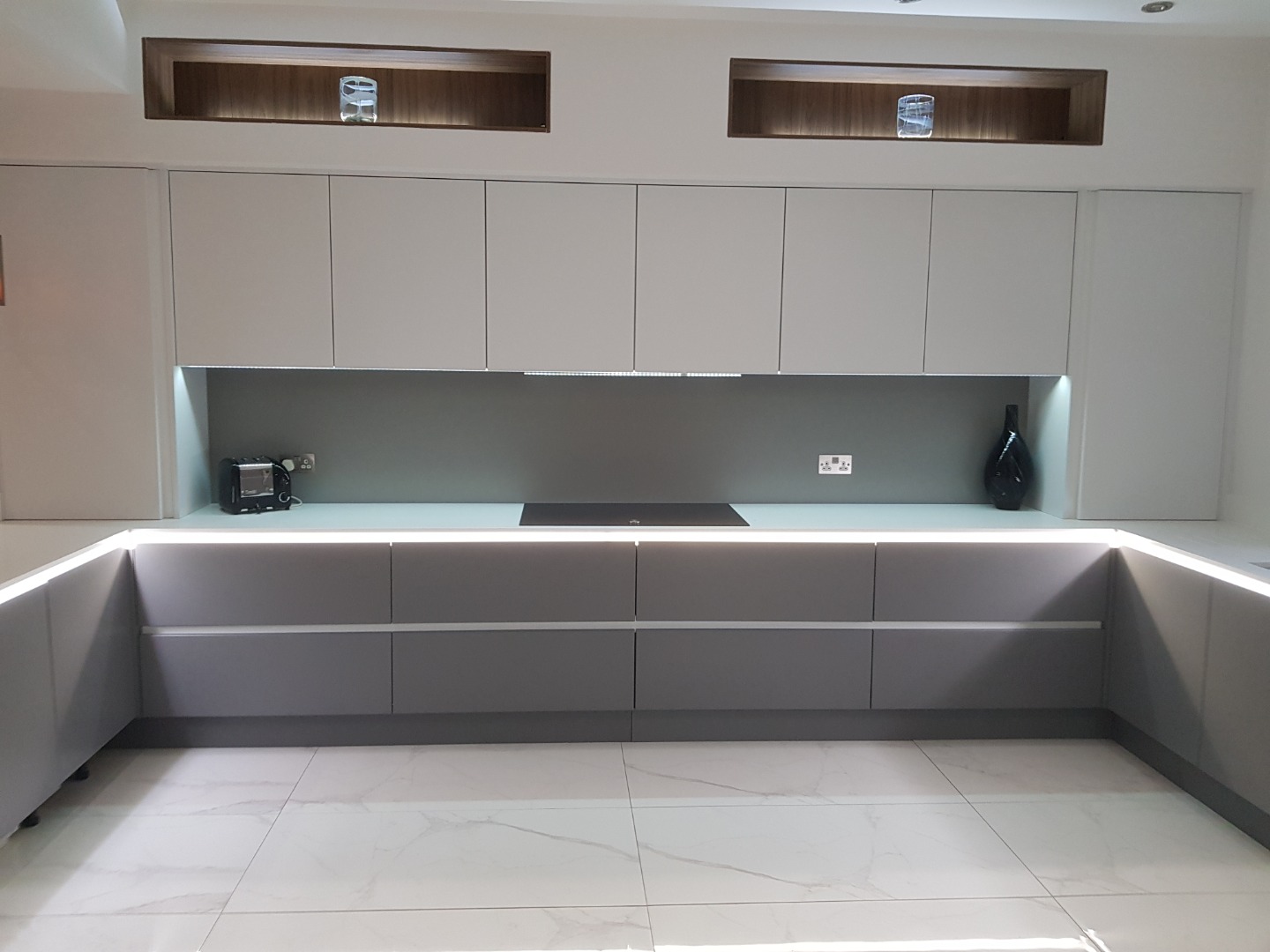 Handless from Basically Trade 1.jpg