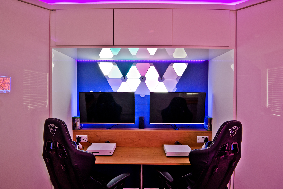 Gamer shop room design